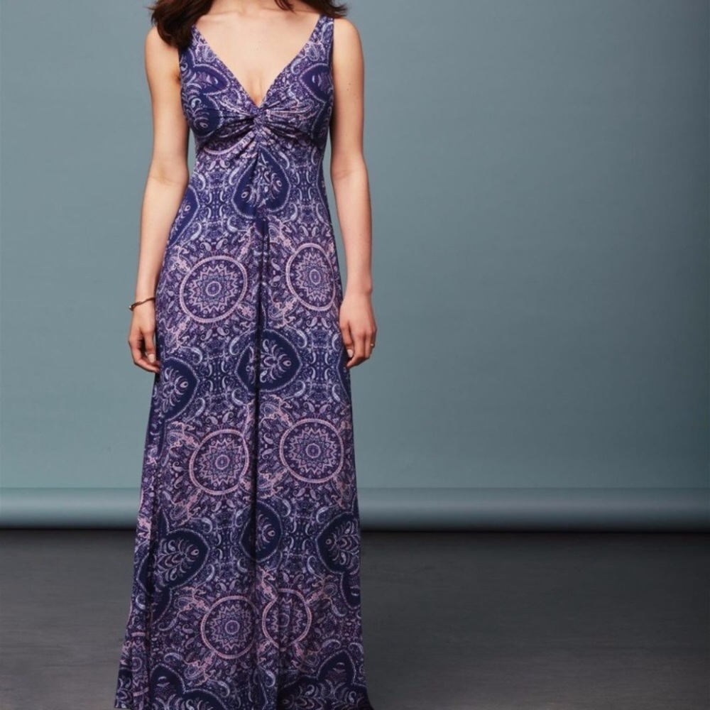 Twist front maxi dress from A Pea in the Pod
